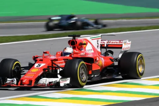 Sebastian Vettel s'est imposé devant Valteri Bottas et son coéquipier Kimi Räikkönen.