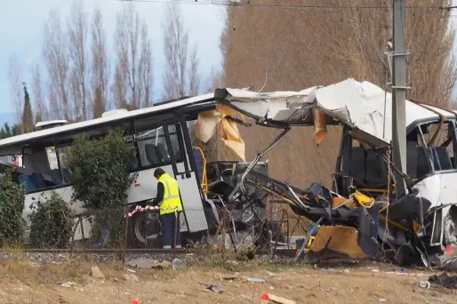 L'enquête a été confiée à deux magistrats instructeurs du pôle accidents collectifs de Marseille.