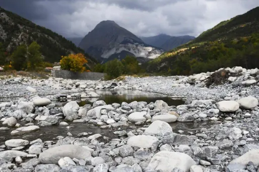 Certains cours d'eau sont totalement asséchés. C'est le cas de la Bléone, cette rivière qui coule dans les Alpes-de-Haute-Provence.