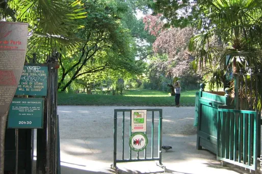 Le manège était fermé au moment de la chute de l'arbre et aucun blessé n'est à déplorer. (Illustration)