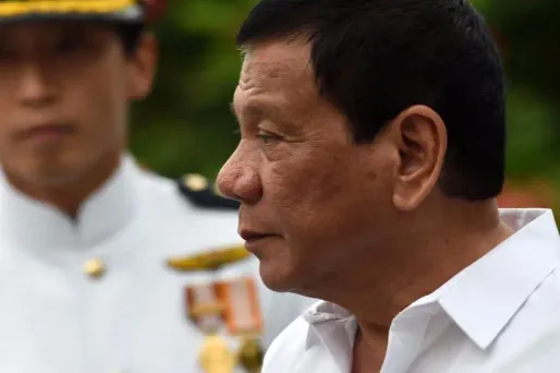 A la tête des Philippines depuis 2016, Rodrigo Duterte est engagé dans une guerre sans merci contre les trafiquants de drogue et les toxicomanes.