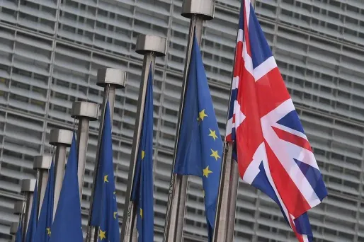 Brexit : les passeports britanniques vont revenir au bleu d'antan