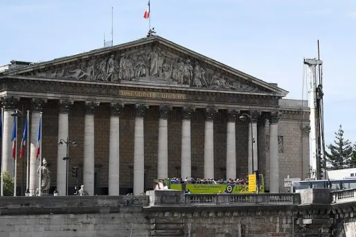 Le Palais Bourbon dispose actuellement de 250 bureaux avec couchage.