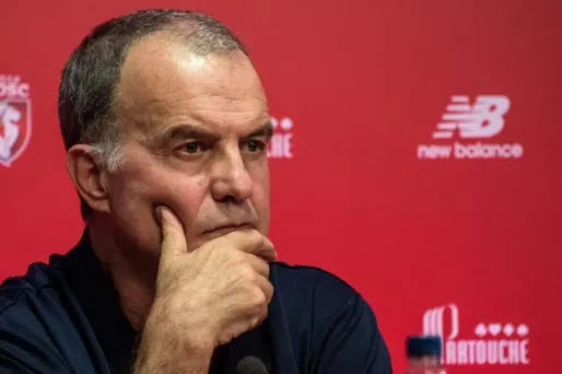 Le coach argentin a saisi la LFP pour contester la résiliation de son contrat par Lille.