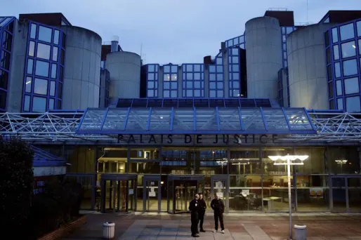 Les cinq suspects, confondus par leur ADN, encourent la réclusion criminelle à perpétuité.