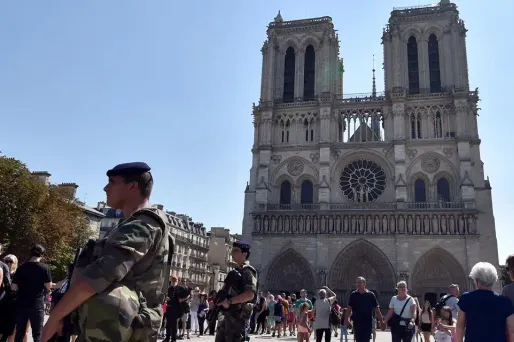 Son installation sur la cathèdre (trône de l'évêque) de Notre-Dame de Paris aura lieu le 6 janvier prochain