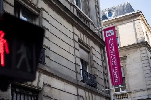 Mort de Johnny Hallyday : le Conseil national du PS reporté ?