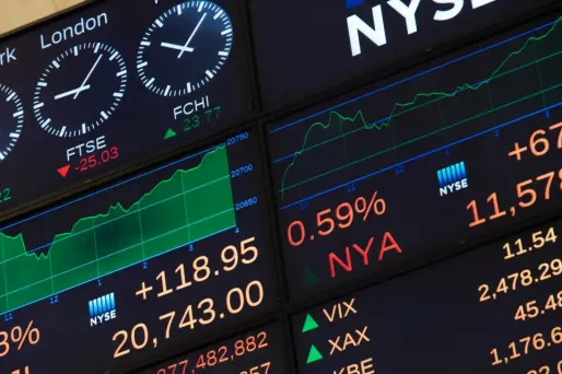 Le Dow Jones termine à un record.
