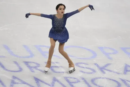Patinage : à 16 ans, la Russe Evgenia Medvedeva sacrée championne d'Europe