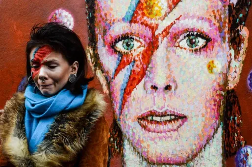 Londres : David Bowie a guidé leur jeunesse