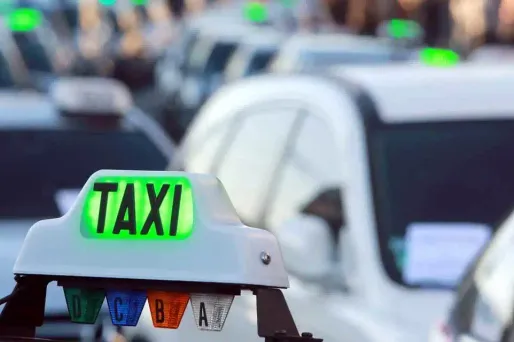 Orly-Ouest bloqué pendant trois heures après l'agression d'un chauffeur de taxi