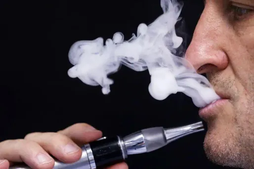 Image d'illustration de cigarette électronique (1280x640)