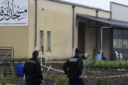 Mosquée de Valence : la piste terroriste "actuellement écartée"