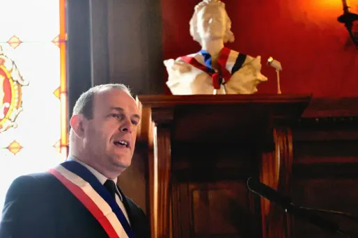 Steeve Briois, mairie Hénin Beaumont