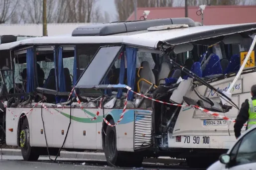 Accident à Rochefort : le chauffeur du camion mis en examen pour "homicides involontaires"