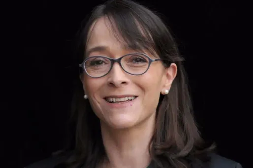 Costa-Gavras, Lelouch ou Ken Loach inquiets de la place du cinéma à France Télévisions