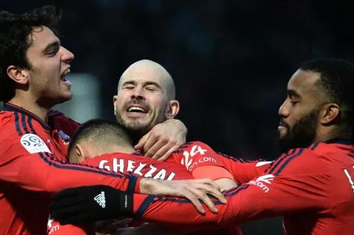 L'Olympique Lyonnais a giflé Angers (0-3)