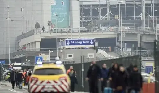 Attentats : l'aéroport de Bruxelles reste fermé jusqu'à lundi inclus