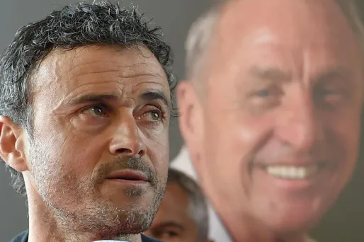 Luis Enrique et Johan Cruyff (1280x640) Lluis GENE/AFP