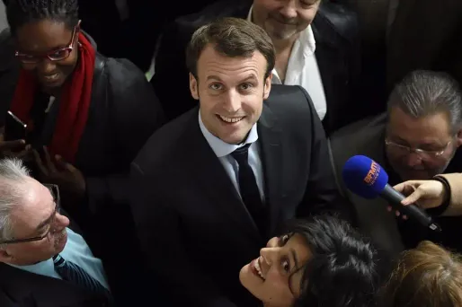 Macron veut ouvrir le capital de RTE pour soulager l'État "surinvesti dans l'énergie"