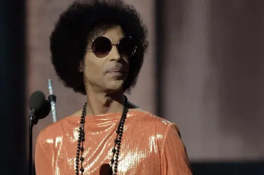 Prince annonce qu'il va publier ses mémoires