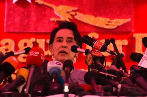 Aung San Suu Kyi lors de la victoire aux législatives en novembre dernier.