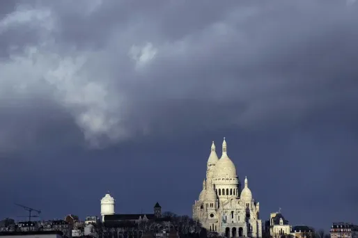 La météo de lundi : nuageux avec des ondées