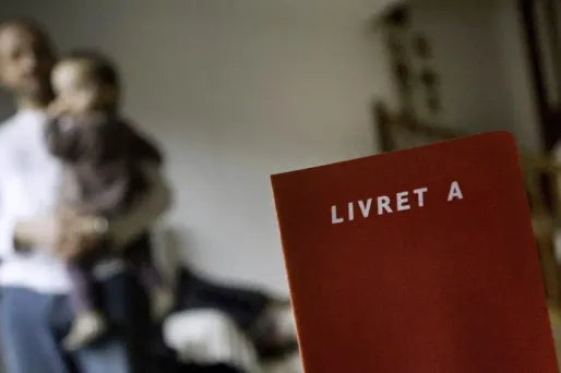 Les Français placent de moins en moins leur argent sur des livrets d'épargne, au profit du compte courant.