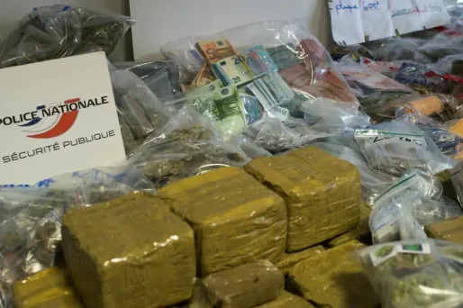 Marseille : un policier soupçonné d'avoir volé des kilos de drogue