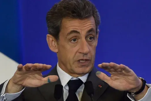 Sarkozy veut diminuer de 30% le nombre de parlementaires