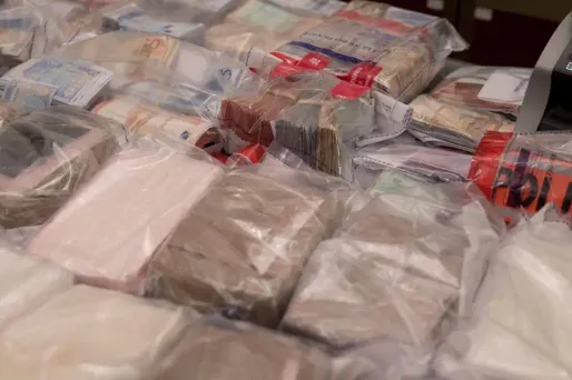 Trafic au Havre: neuf interpellations dont six dockers