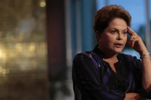 Brésil : Rousseff critique l'interpellation "inutile" de Lula pour interrogatoire
