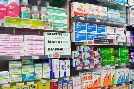 Effets secondaires : faut-il interdire aux mineurs le Deroxat, l'antidépresseur numéro un en France ?