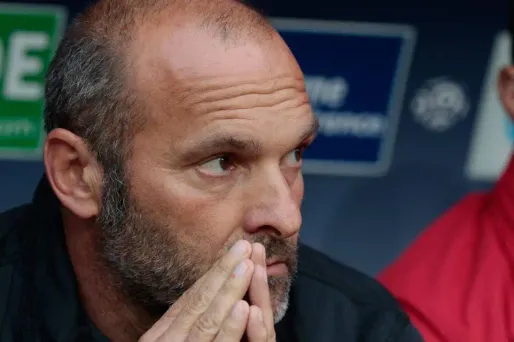 Ligue 1 : Pascal Dupraz, l'entraîneur de Toulouse, victime d'un malaise