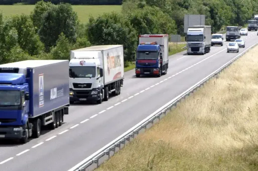 Les migrants ont été découverts dans un camion frigorifique.