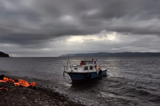 Grèce: 5 migrants, dont un enfant, se sont noyés en mer Egée