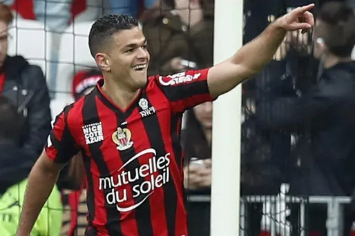 Impressionnant avec Nice, Hatem Ben Arfa intéresserait le PSG, selon l'Equipe