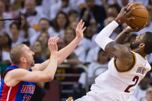 Le joueur de Cleveland, Kyrie Irving a inscrit 31 points face à Détroit, dimanche.