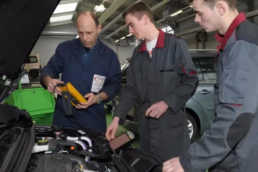 Réparations chez le garagiste : comment faire respecter ses droits ?