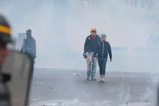 manifestation loi travail CRS débordements 1280