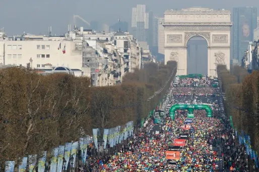 Marathon de Paris : Victoire du Kényan Kotut, en 2h07 minutes et 10 secondes