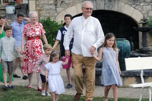 La reine compte huit petits-enfants.