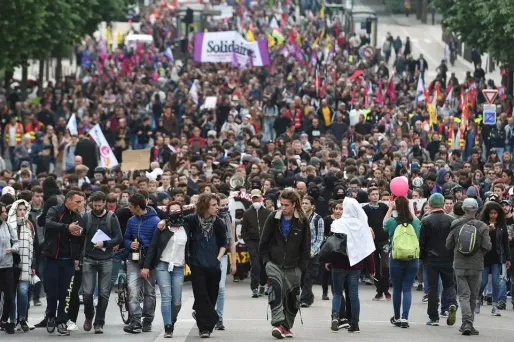 Les cortèges ont rassemblé entre 3.500 (police) et 10.000 personnes (syndicats) à Nantes.