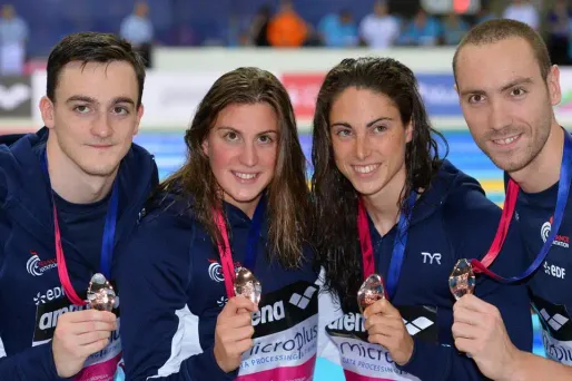 Le relais mixte, de gauche à droite : Clément Mignon, Charlotte Bonnet, Anna Santamans et Jeremy Stravius.