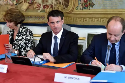 Le Premier ministre, Manuel Valls, a dévoilé lundi 9 mai les mesures du plan gouvernemental contre le terrorisme et la radicalisation.