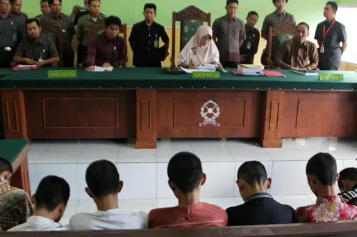 Les sept prévenus ont été condamnés à dix ans de prison.