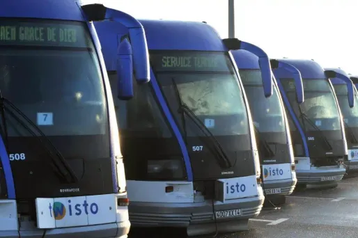 Les contrôleurs devront relever le nombre de migrants à bord des bus.