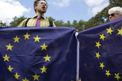 Des partisans du "out" après les résultats du référendum
