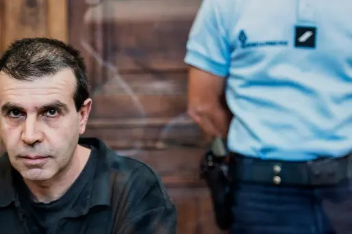 Jean-Pierre Mura dans le box des accusés aux assises de Chalon-sur-Saône, lors son premier procès, le 10 juin 2015