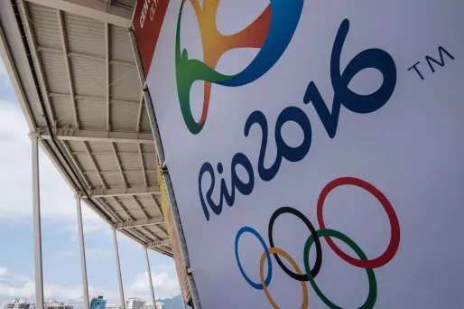 Le décret "autorise à adopter toutes les mesures exceptionnelles nécessaires" à la réalisation des JO.